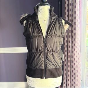 NWOT GUESS Puffer Black Zip Up Vest w/Removable Hoodie